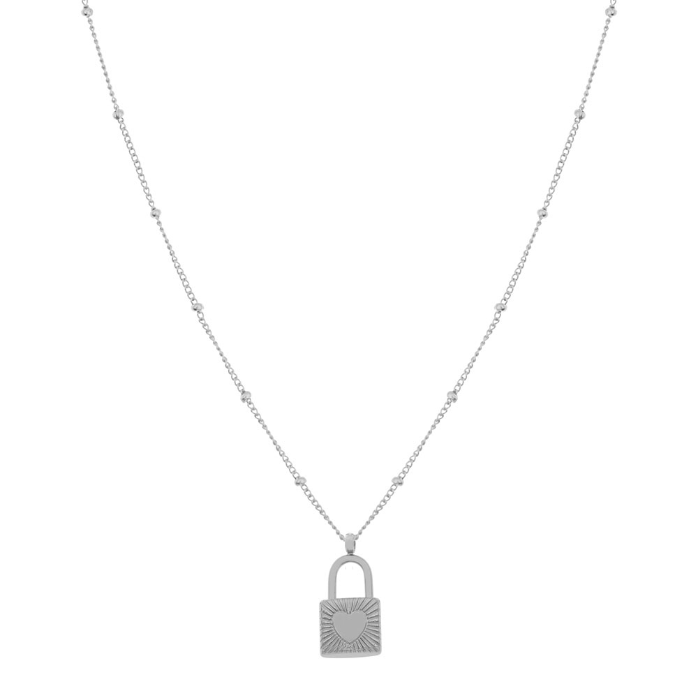 Necklace with pendant lock