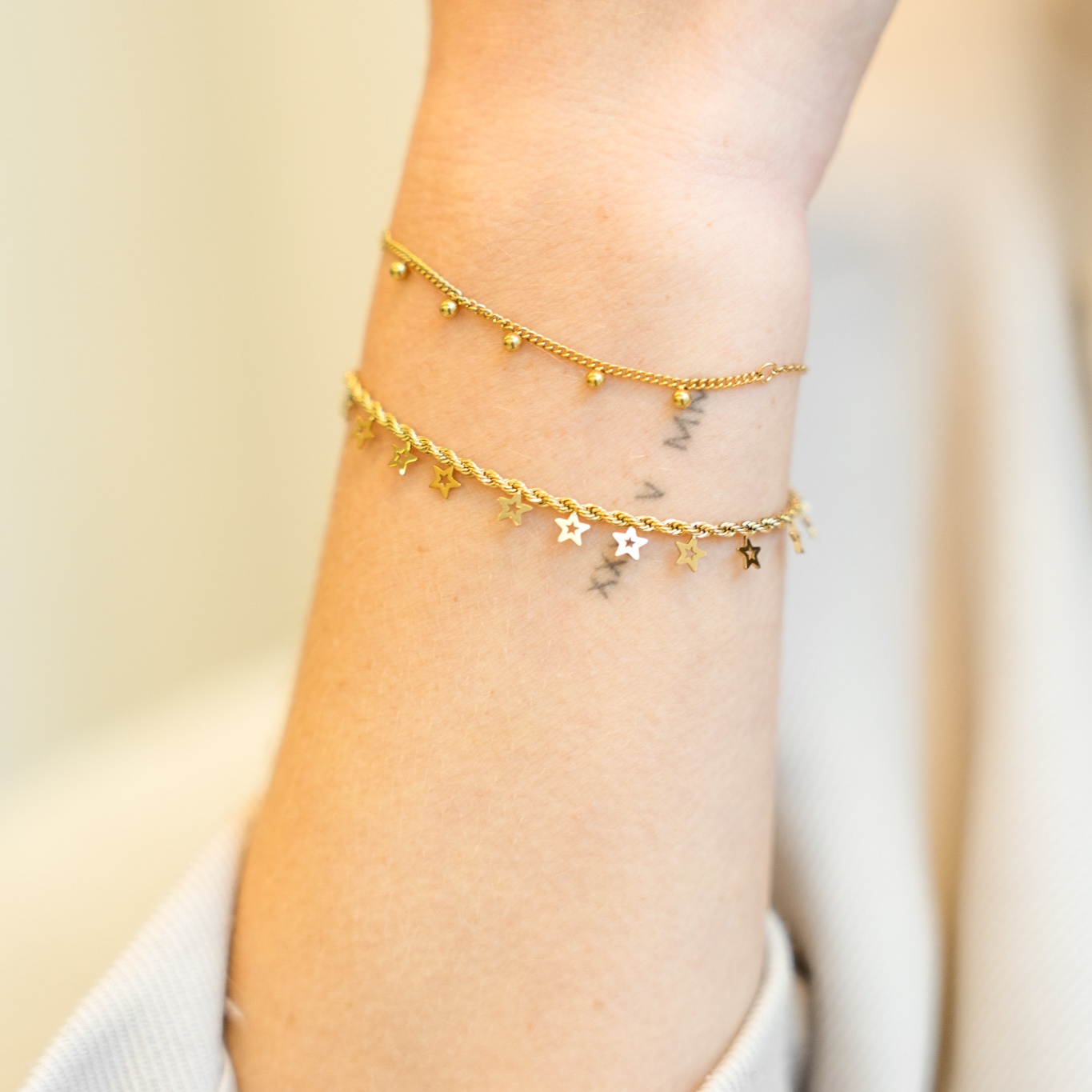 Armband subtiele balletjes Armband subtiele balletjes