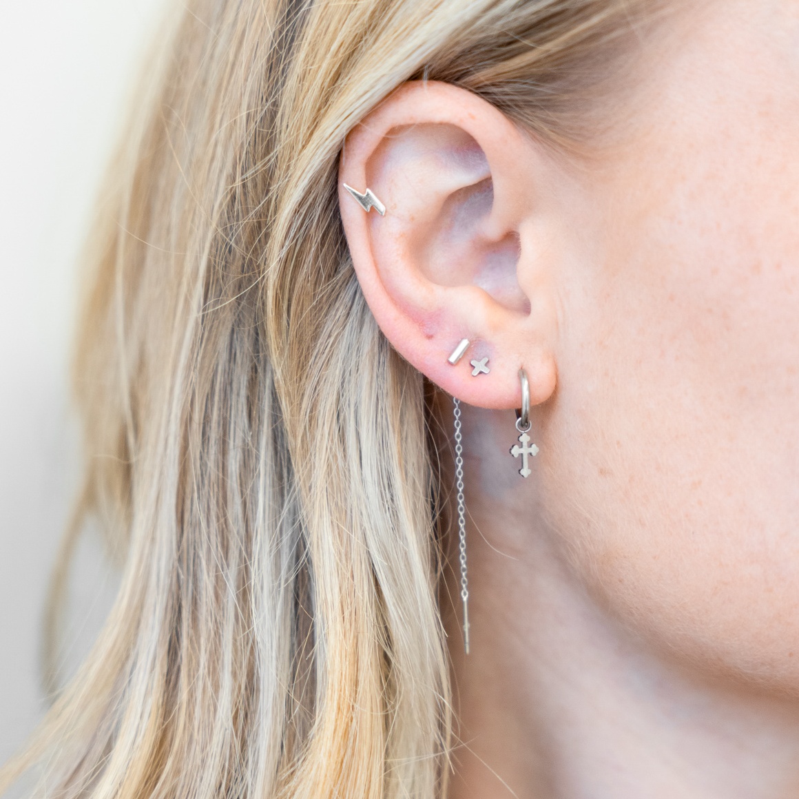 Stud doortrek oorbellen staafje Stud doortrek oorbellen staafje