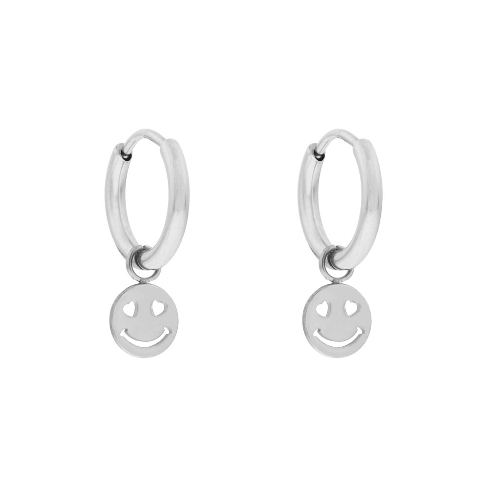 Oorbellen klein met hanger smiley Oorbellen klein met hanger smiley