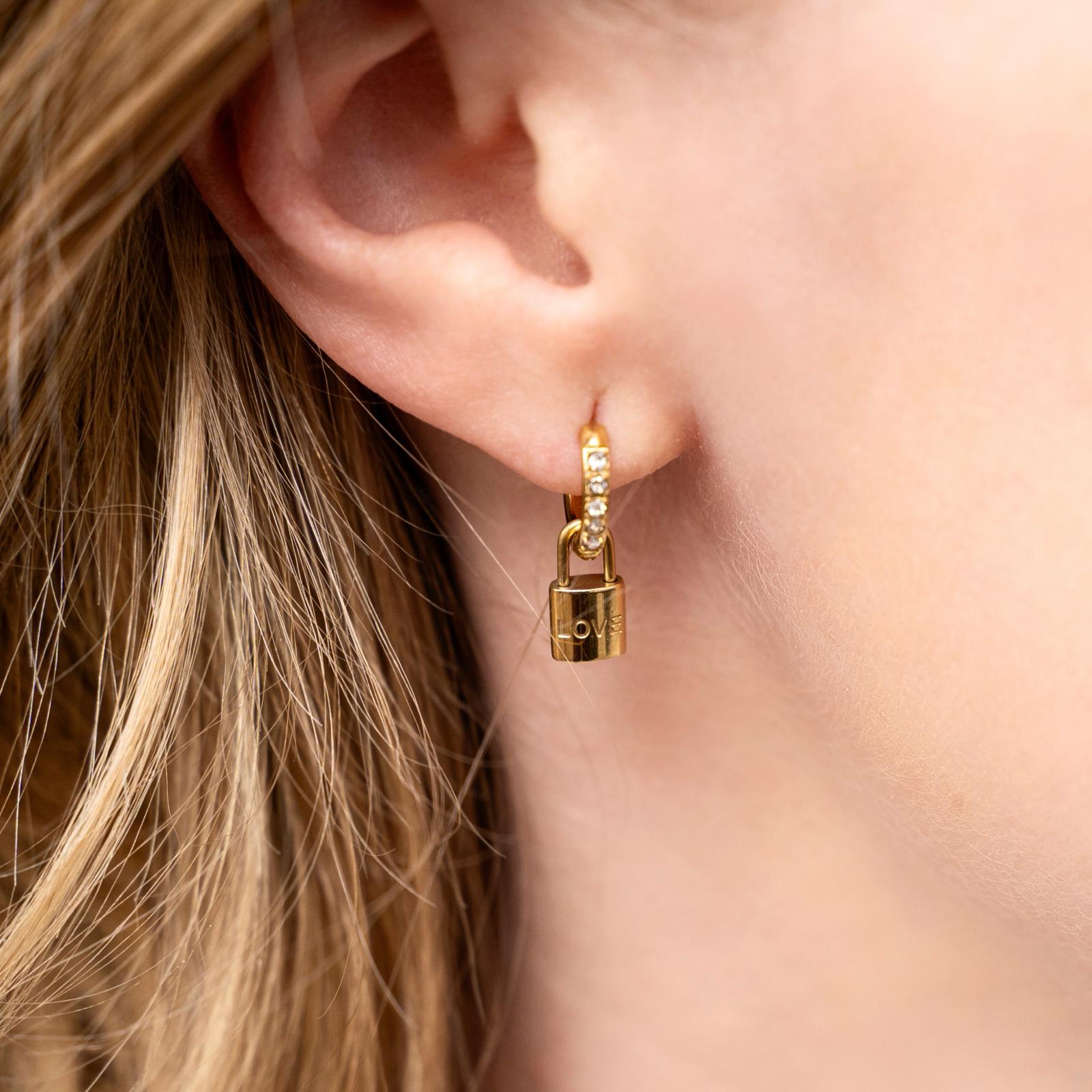 Oorringen steentjes klein Oorringen steentjes klein