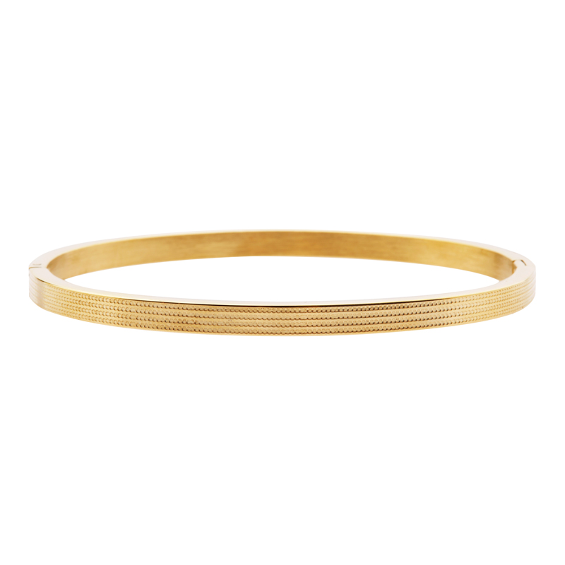 Bangle bracelet fine lines gold