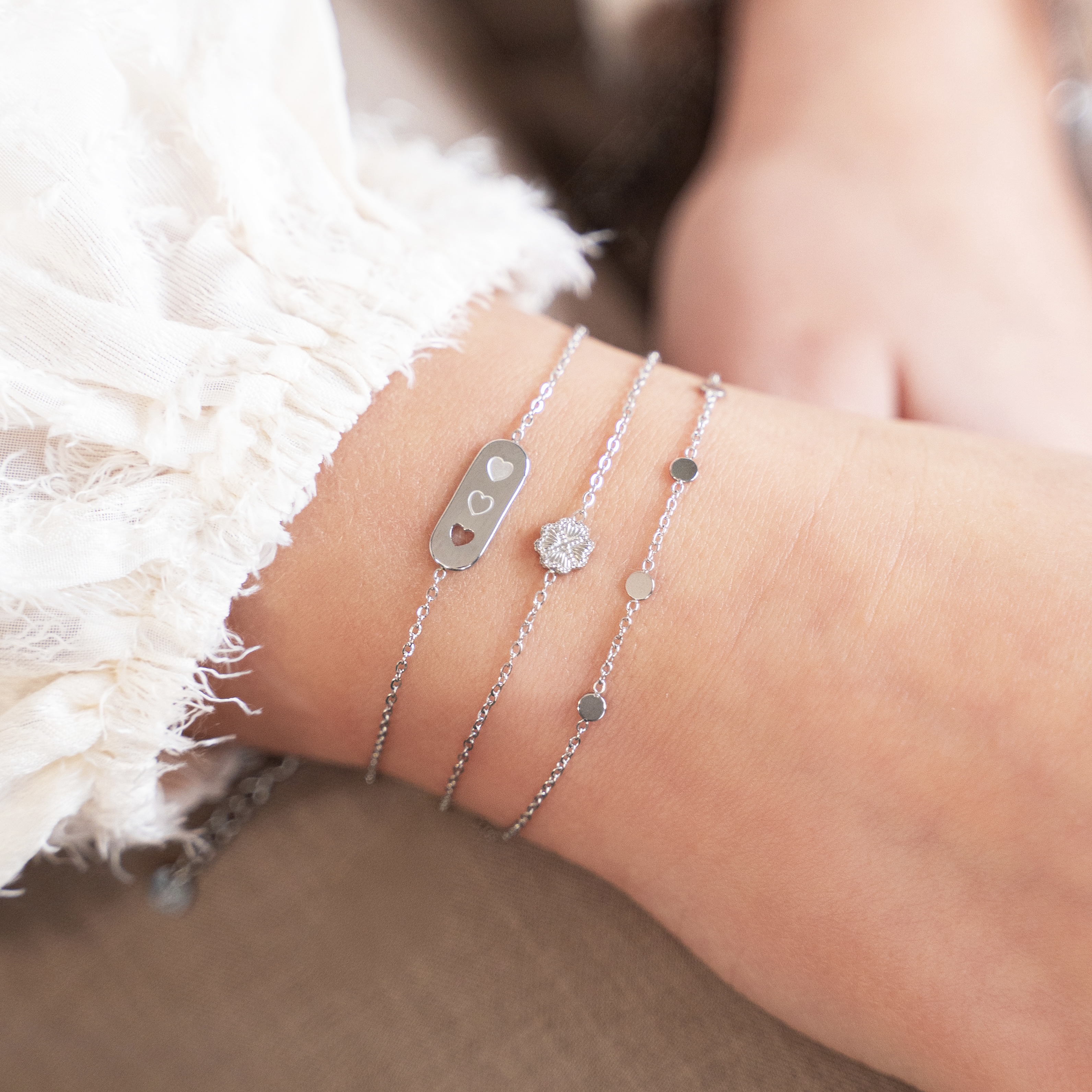 Bracelet charm clover