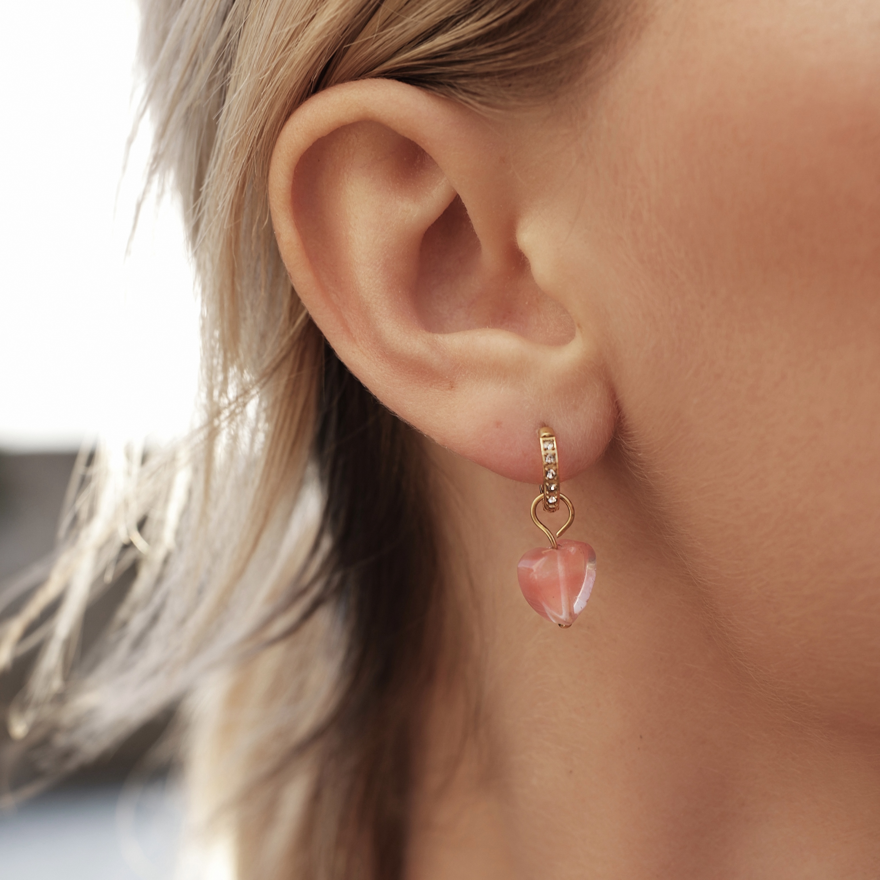 Earrings fine big heart pink