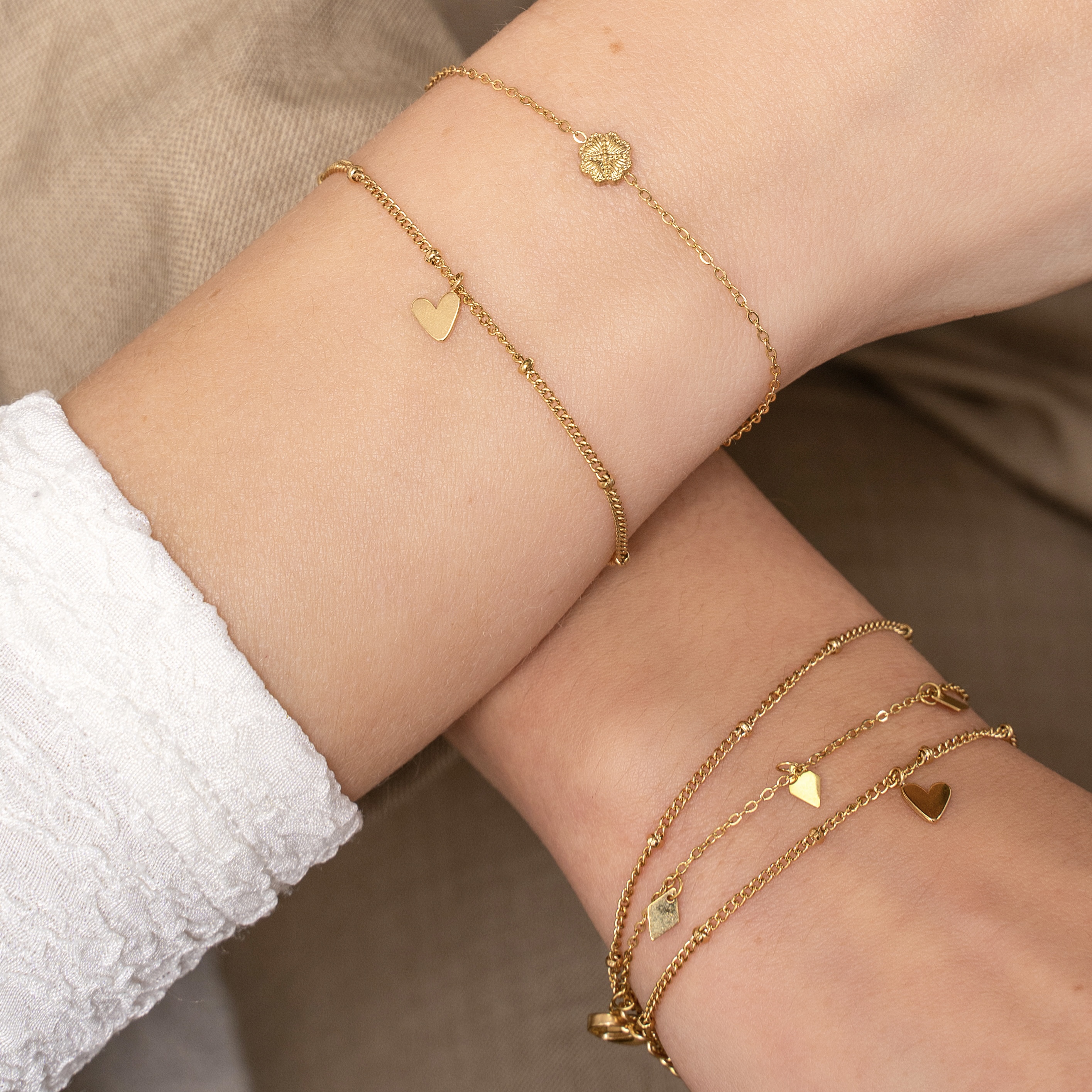 Armbanden set om te delen - forever connected - schuin hartje Armbanden set om te delen - forever connected - schuin hartje