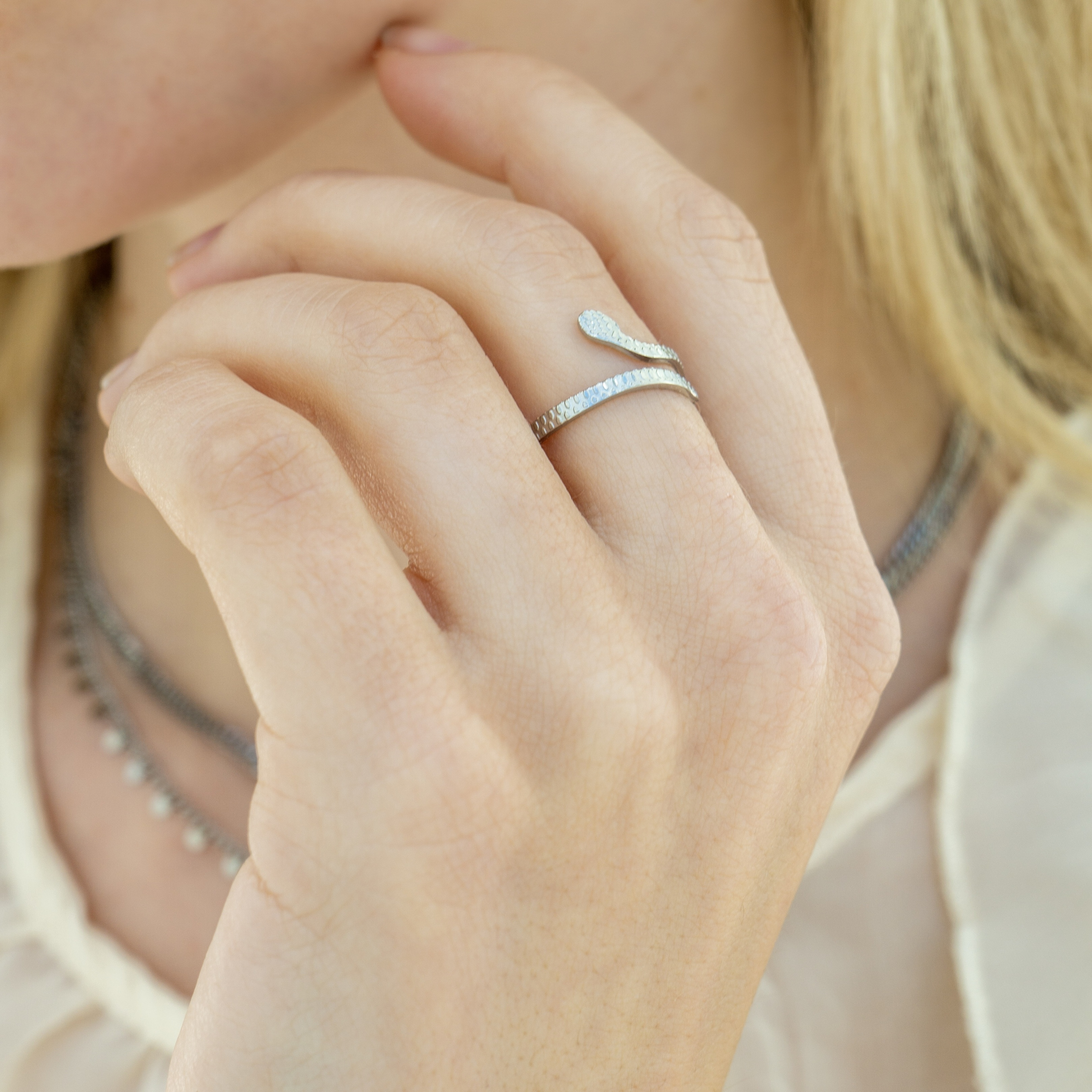 Ring minimalistische slang Ring minimalistische slang